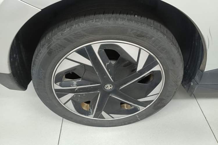 Used MG 4 EV 2023 415 km Range Sea-Faring Champion Edition Right Rear Wheel Hub