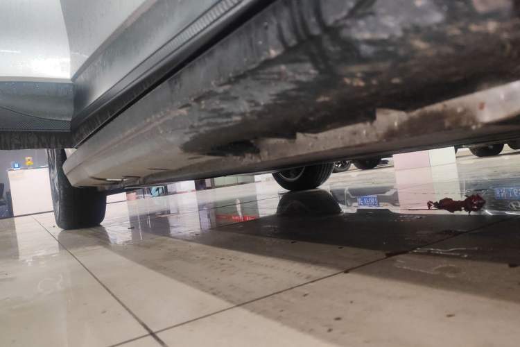 Used MG 4 EV 2023 415 km Range Sea-Faring Champion Edition Right Side Sill