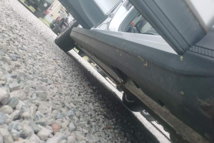 Used MG 4 EV 2023 415 km Range Sea-Champion Executive Edition Right Side Sill
