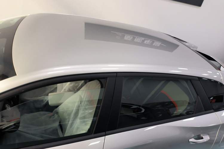 Used MG 4 EV 2023 415 km Range Sea-Faring Champion Edition Roof