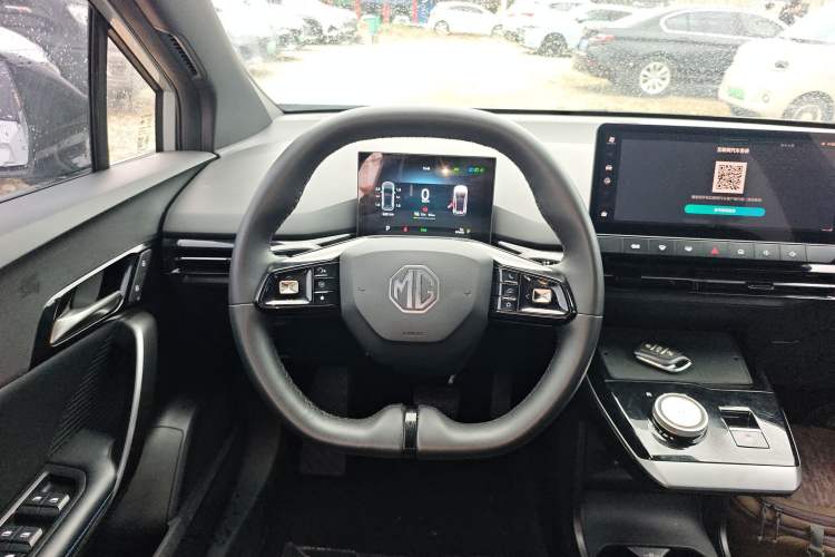 Used MG 4 EV 2023 415 km Range Sea-Faring Champion Edition Steering Wheel