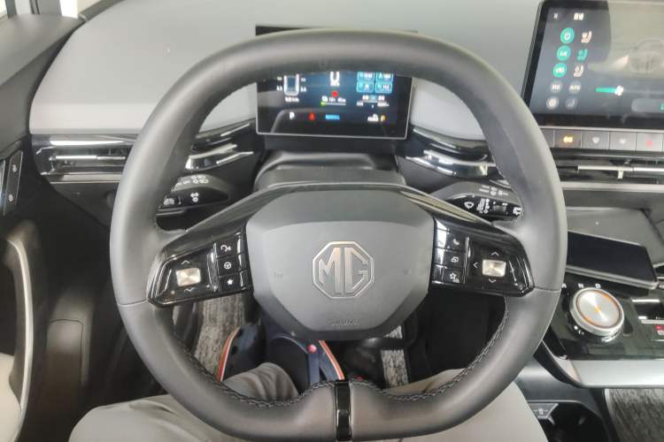 Used MG 4 EV 2023 415 km Range Sea-Faring Champion Edition Steering Wheel