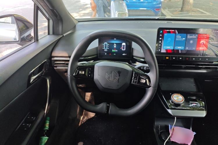 Used MG 4 EV 2023 415 km Range Sea-Faring Champion Edition Steering Wheel