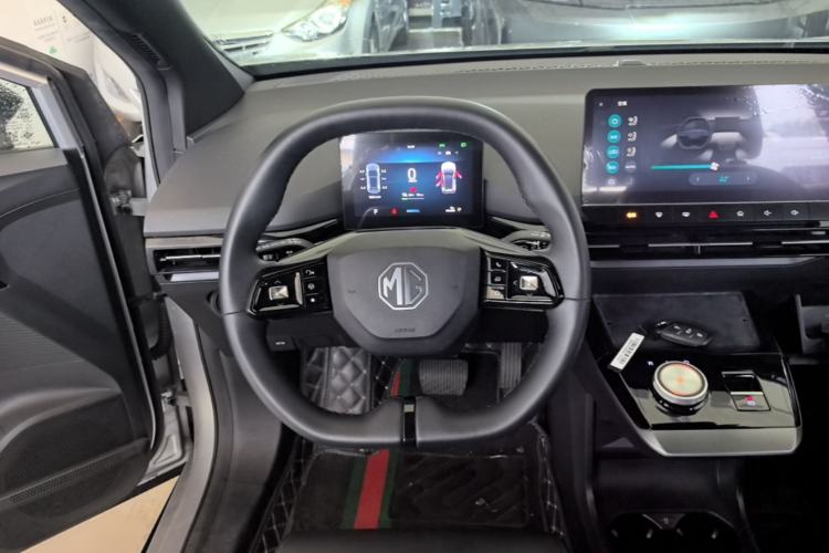 Used MG 4 EV 2023 415 km Range Sea-Faring Champion Edition Steering Wheel