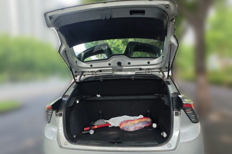 Used MG 4 EV 2023 415 km Range Sea-Faring Champion Edition Trunk