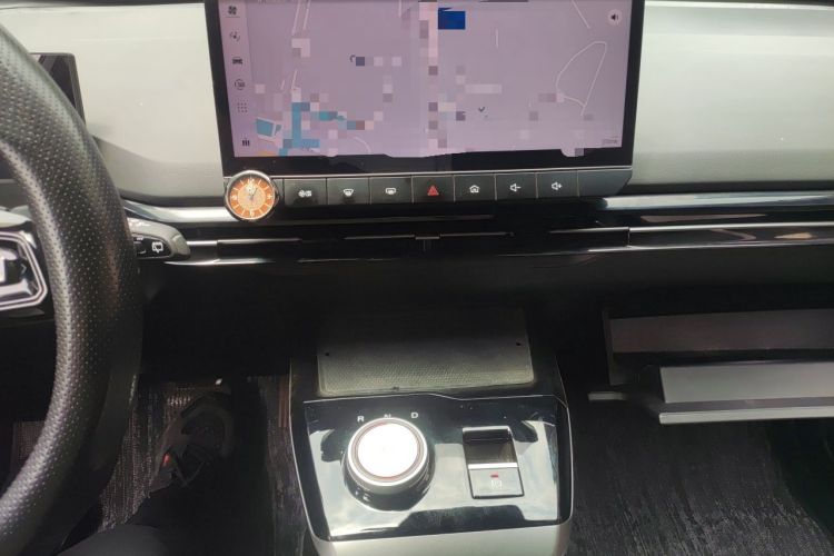 Used MG 4 EV 2023 415 km Range Sea-Faring Champion Edition Audio And AC Panel