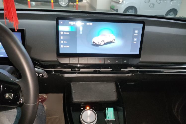 Used MG 4 EV 2023 415 km Range Sea-Faring Champion Edition Audio And AC Panel