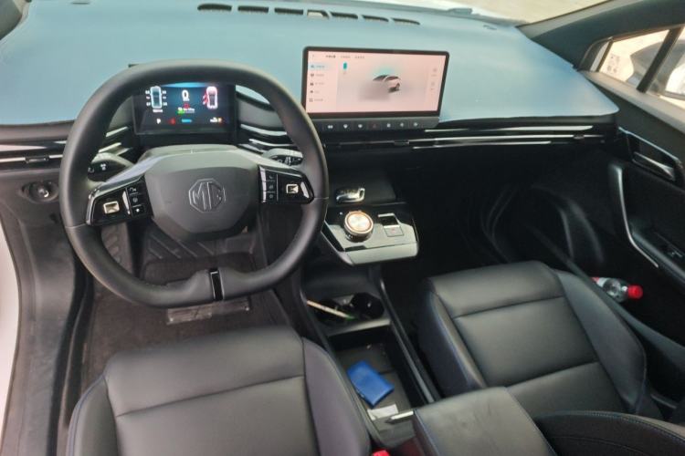 Used MG 4 EV 2023 415 km Range Sea-Faring Champion Edition Center Console