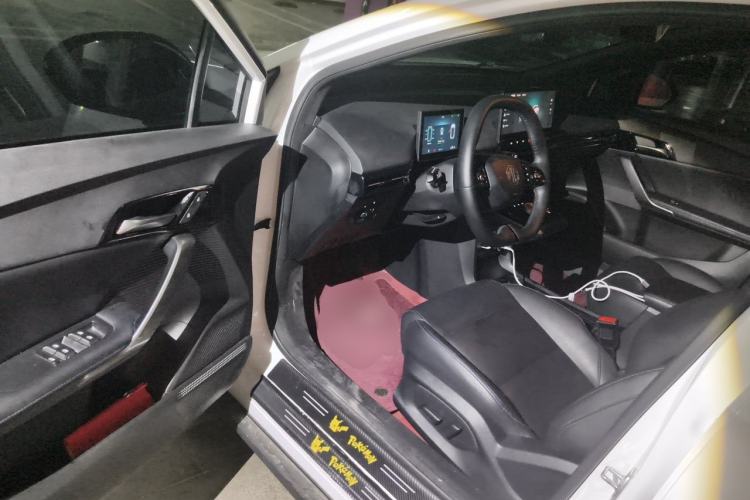 Used MG 4 EV 2023 415 km Range Sea-Faring Champion Edition Driver Seat