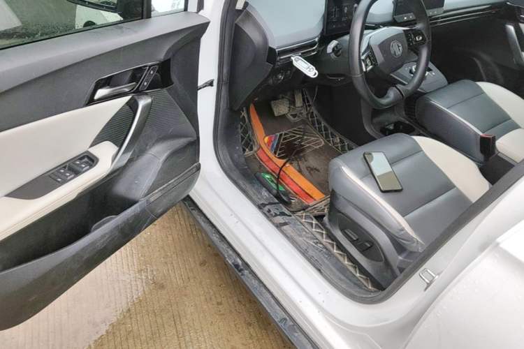 Used MG 4 EV 2023 415 km Range Sea-Faring Champion Edition Driver Seat