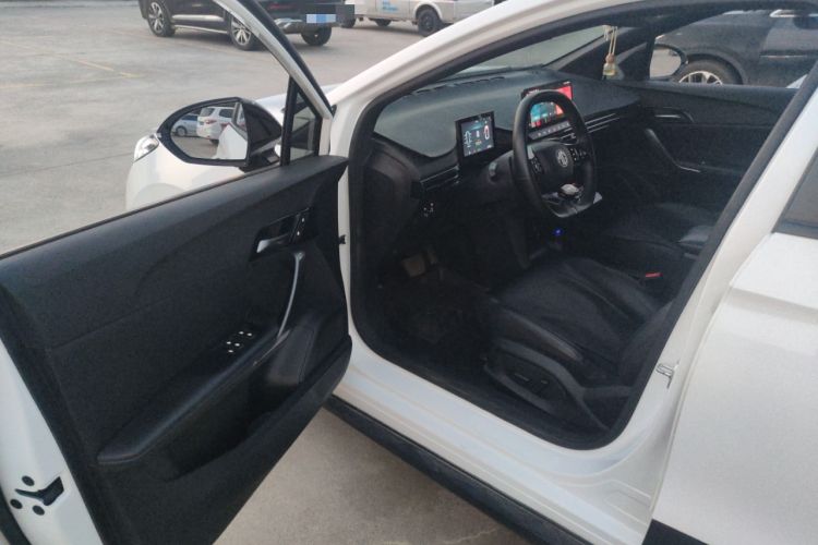 Used MG 4 EV 2023 415 km Range Sea-Faring Champion Edition Driver Seat
