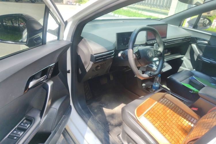 Used MG 4 EV 2023 415 km Range Sea-Faring Champion Edition Driver Seat