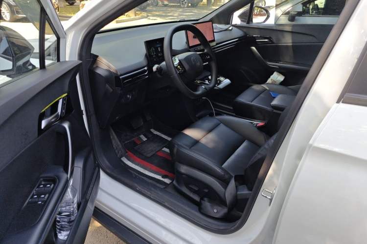 Used MG 4 EV 2023 415 km Range Sea-Faring Champion Edition Driver Seat