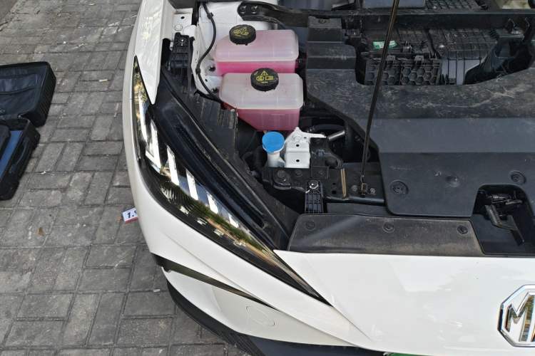 Used MG 4 EV 2023 415 km Range Sea-Faring Champion Edition Engine Bay Right