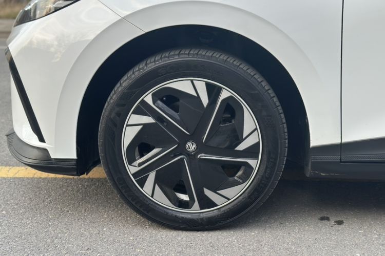 Used MG 4 EV 2023 415 km Range Sea-Faring Champion Edition Exterior 3
