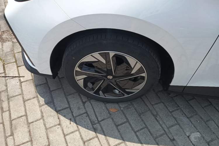 Used MG 4 EV 2023 425km Executive Version Exterior 4