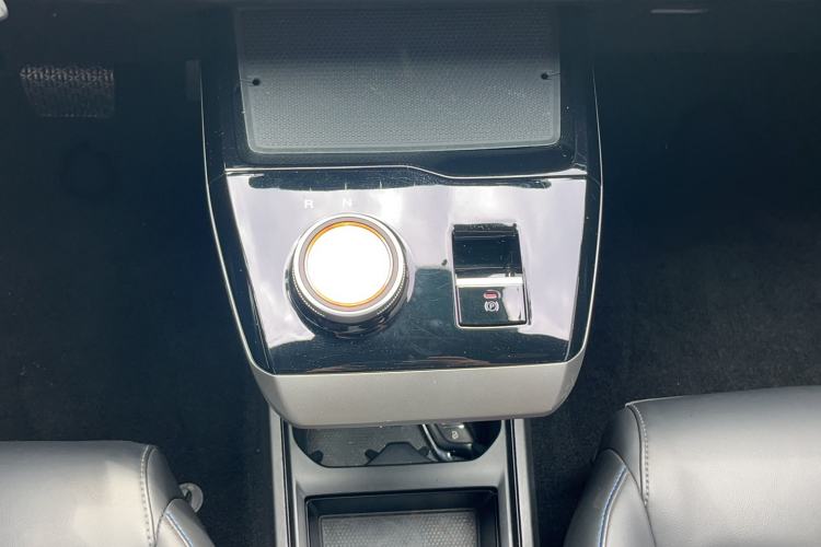 Used MG 4 EV 2023 415 km Range Sea-Faring Champion Edition Gear Lever