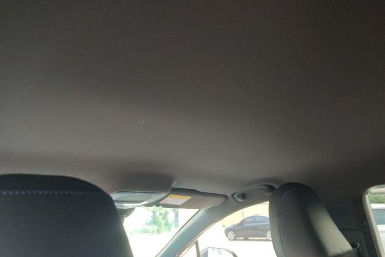 Used MG 4 EV 2023 415 km Range Sea-Faring Champion Edition Headliner