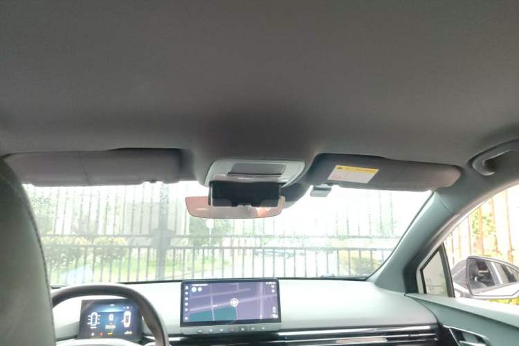 Used MG 4 EV 2023 415 km Range Sea-Faring Champion Edition Headliner