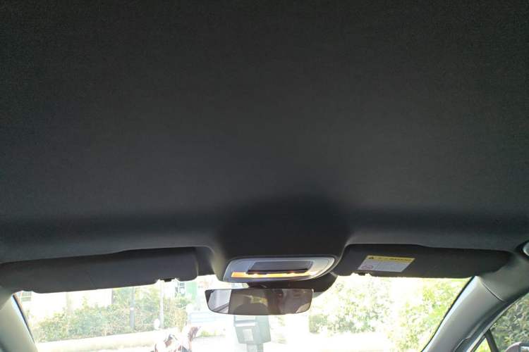 Used MG 4 EV 2023 415 km Range Sea-Faring Champion Edition Headliner