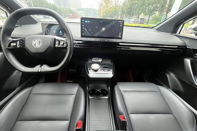 Used MG 4 EV 2023 415 km Range Sea-Faring Champion Edition Interior 1
