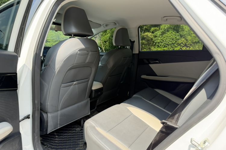 Used MG 4 EV 2023 415 km Range Sea-Faring Champion Edition Interior 10