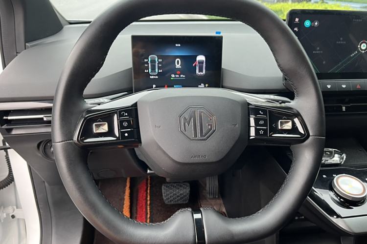 Used MG 4 EV 2023 415 km Range Sea-Faring Champion Edition Interior 2