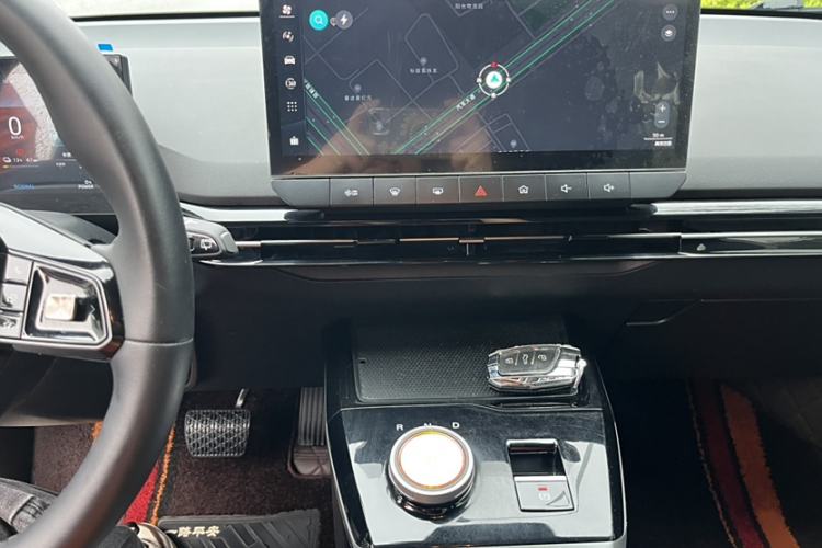 Used MG 4 EV 2023 415 km Range Sea-Faring Champion Edition Interior 4