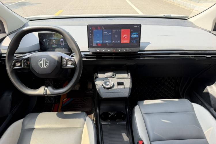 Used MG 4 EV 2023 415 km Range Sea-Faring Champion Edition Interior 5