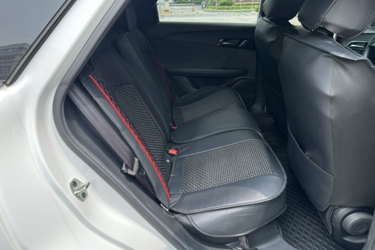 Used MG 4 EV 2023 415 km Range Sea-Faring Champion Edition Interior 6