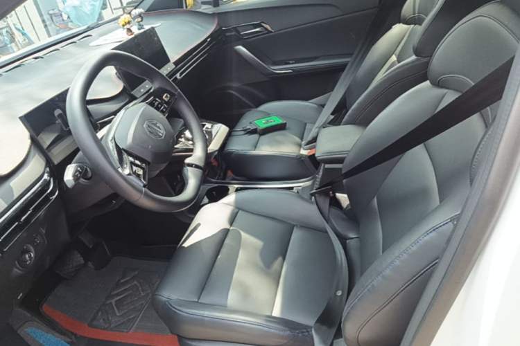 Used MG 4 EV 2023 425km Executive Version Left Front Seat