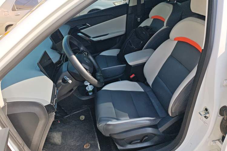 Used MG 4 EV 2023 415 km Range Sea-Faring Champion Edition Left Front Seat
