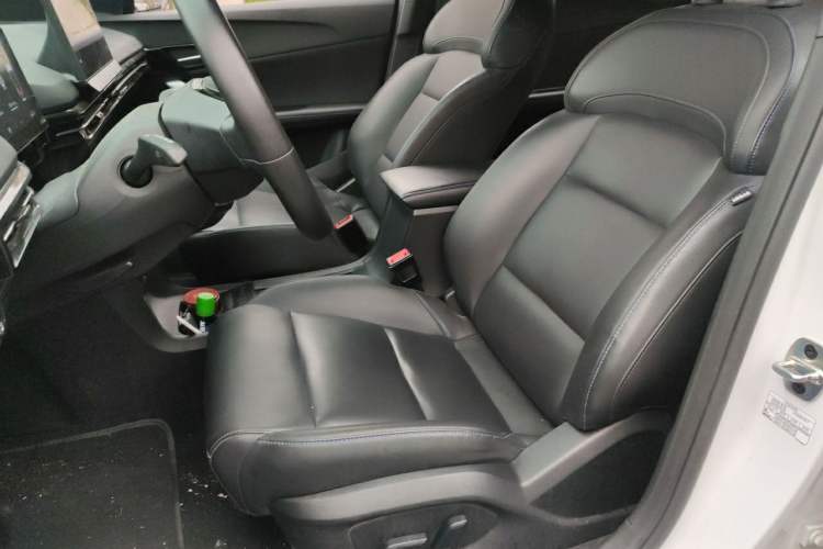 Used MG 4 EV 2023 415 km Range Sea-Faring Champion Edition Left Front Seat