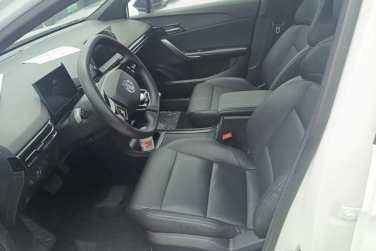 Used MG 4 EV 2023 425km Executive Version Left Front Seat