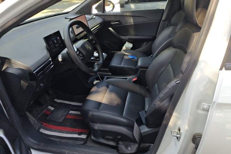 Used MG 4 EV 2023 415 km Range Sea-Faring Champion Edition Left Front Seat