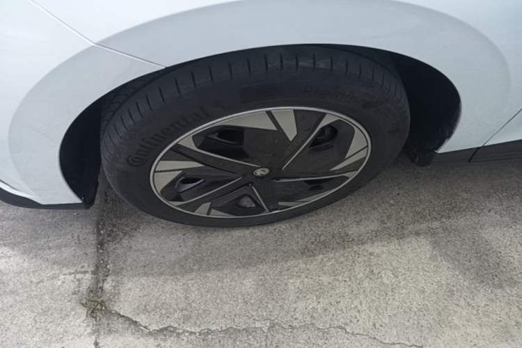 Used MG 4 EV 2023 425km Executive Version Left Front Wheel Hub