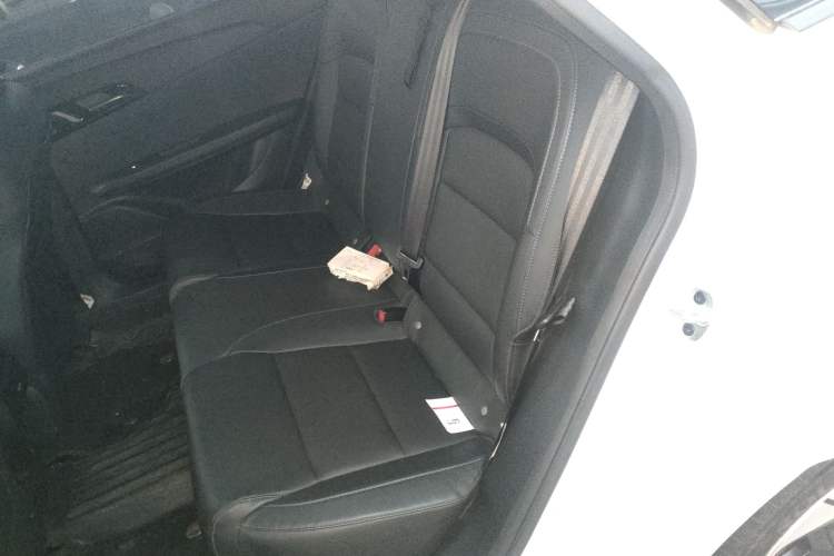 Used MG 4 EV 2023 415 km Range Sea-Faring Champion Edition Left Rear Seat