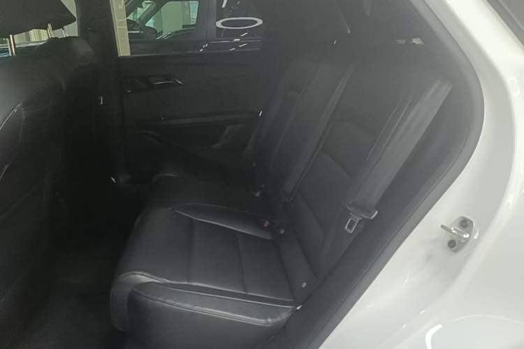 Used MG 4 EV 2023 415 km Range Sea-Faring Champion Edition Left Rear Seat