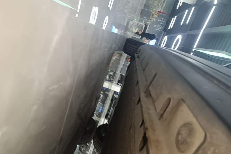 Used MG 4 EV 2023 415 km Range Sea-Faring Champion Edition Left Side Sill