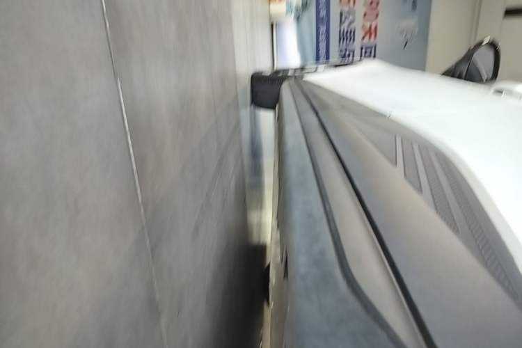 Used MG 4 EV 2023 415 km Range Sea-Faring Champion Edition Left Side Sill