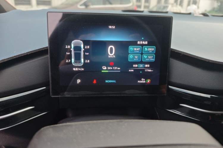 Used MG 4 EV 2023 415 km Range Sea-Faring Champion Edition Odometer Close Up
