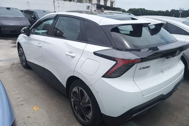 Used MG 4 EV 2023 425km Executive Version Rear Left 45 Deg