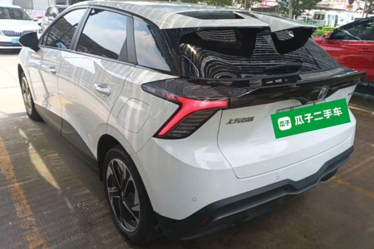 Used MG 4 EV 2023 415 km Range Sea-Faring Champion Edition Rear Left 45 Deg