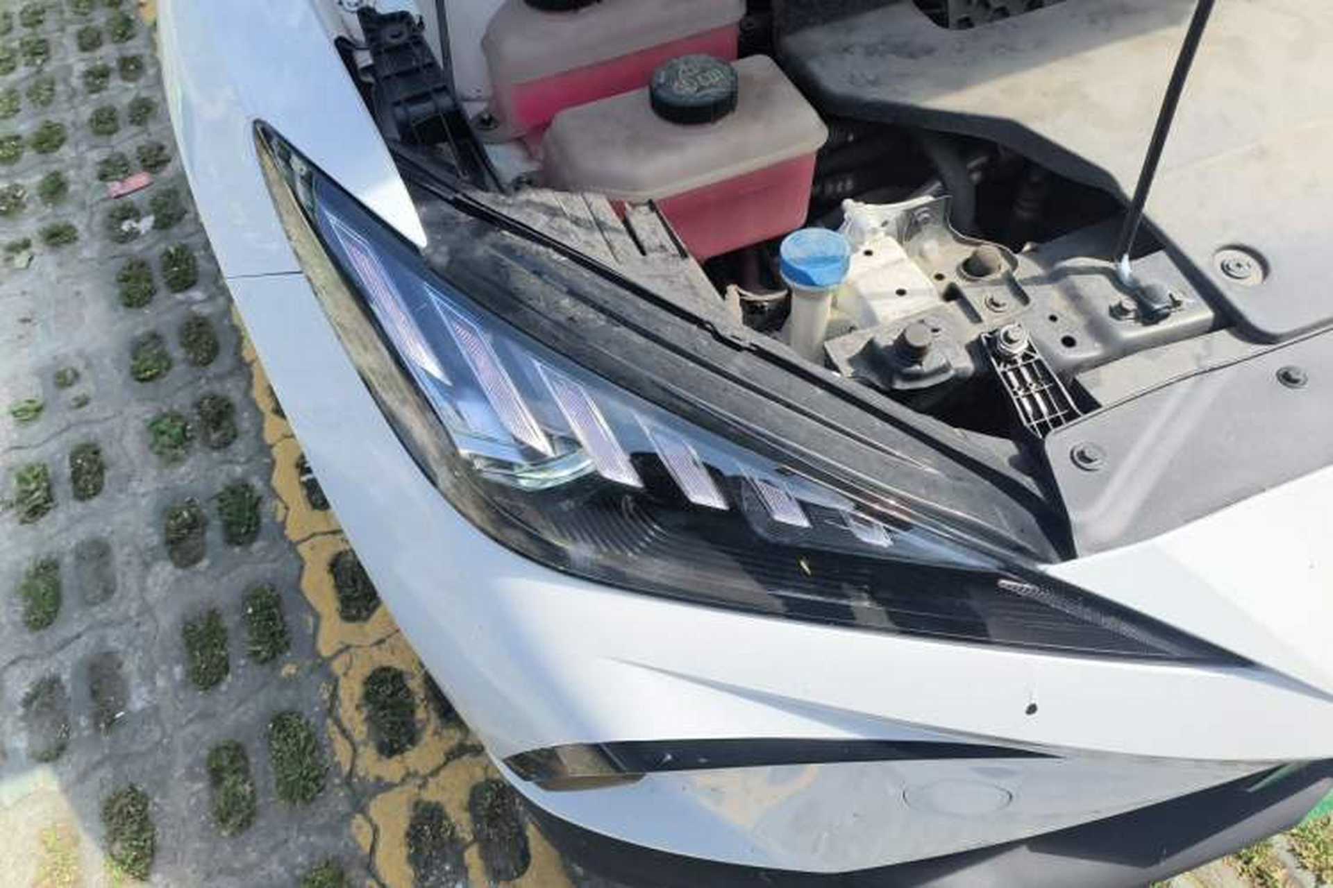 Used MG 4 EV 2023 425km Executive Version Right Front Headlight