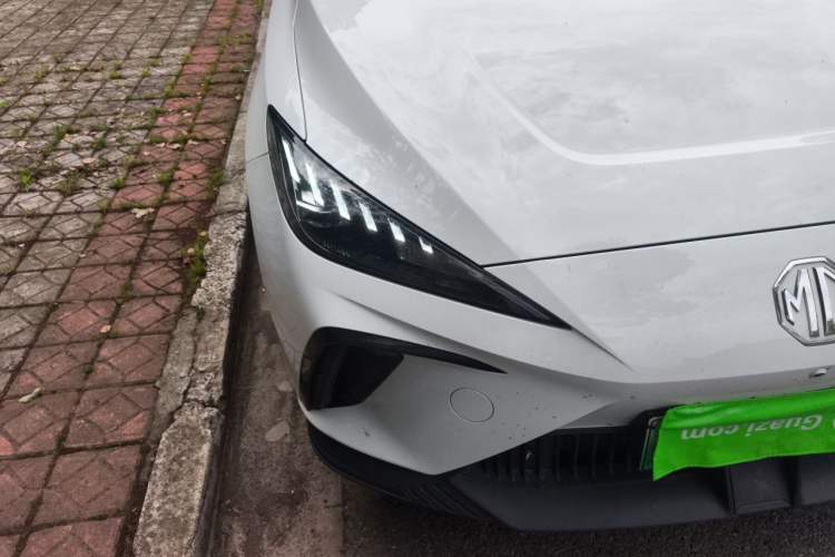 Used MG 4 EV 2023 415 km Range Sea-Faring Champion Edition Right Front Headlight
