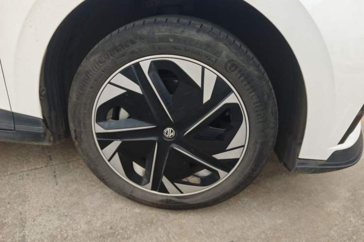 Used MG 4 EV 2023 415 km Range Sea-Faring Champion Edition Right Front Wheel Hub