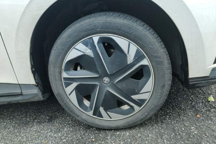 Used MG 4 EV 2023 415 km Range Sea-Faring Champion Edition Right Front Wheel Hub