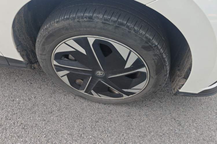 Used MG 4 EV 2023 415 km Range Sea-Faring Champion Edition Right Front Wheel Hub