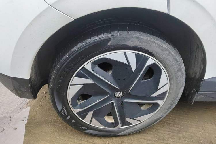 Used MG 4 EV 2023 415 km Range Sea-Faring Champion Edition Right Rear Wheel Hub