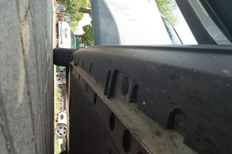 Used MG 4 EV 2023 425km Executive Version Right Side Sill